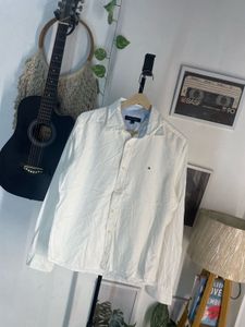 Tommy Hilfiger White Button-Up Shirt