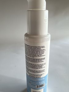 Naturally Yuri Glow Hydrating Facewash
