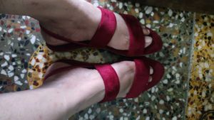 flat sandals