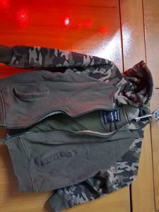 MAX Camouflage Detail Zip-Up Hoodie