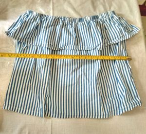 Resale 🏷️H&M Off Shoulder Top