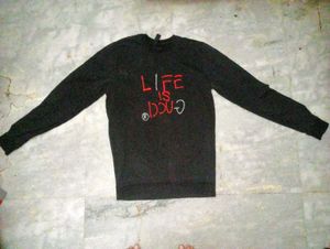 Stylish Black Graphic Tee