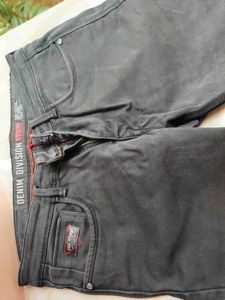 Classic Black Skinny Jeans