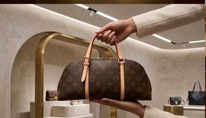 LOUIS VUITTON**SQUIRE EAST WEST BAG WD BOX