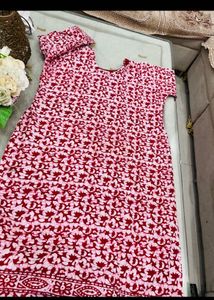 Red &amp; White Floral Kurta Set with Dupatta