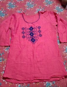 Bundle of 4 Women's tops
