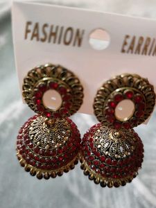 Earings