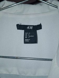 White Sleeveless H&amp;M Top