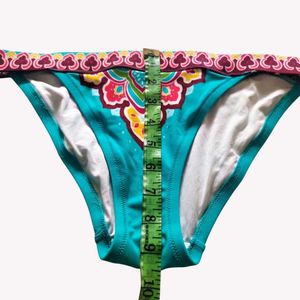 Vibrant Bikini Bottom with Bohemian Print 🆕