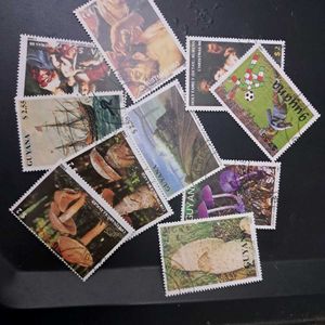 10 Vintage GUYANA Stamps