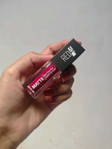 RED4 Matte Non Transfer Liquid Lipstick