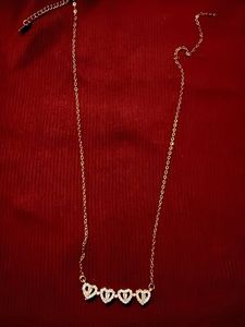 Adjustable Pendant Necklace