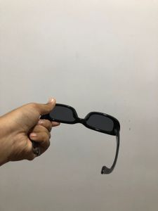 Stylish Black Rectangle Sunglasses