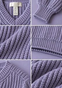 LAVENDER V-NECK CHUNKY KNIT CROPPED SWEATER