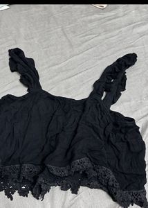 Chic Black Lace Trim Crop Top