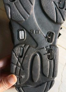 women Black Slip-On Sandals new