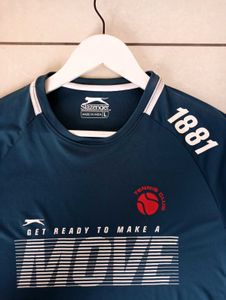 SLAZENGER ULTRA DRY FIT TSHIRT UNUSED