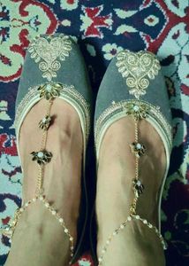 Handmade Kashmiri Juti