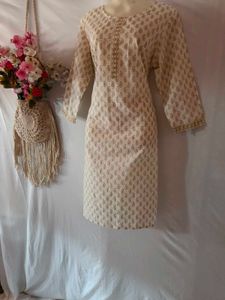 Elegant Off-White Printed Cotton Kurti