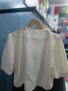 Chic Cream Textured Puff Sleeve Blouse