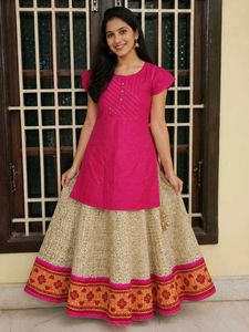 Traditional rose top and skirt set 💕