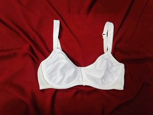 🇳🇿💫🎀White Full Coverage Bra