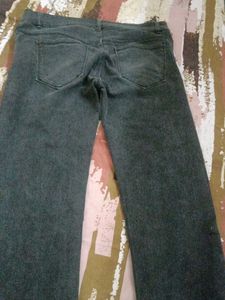 Stylish Grey Washed Jeans