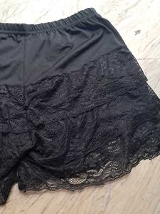 laces padded  corset top n short  combo