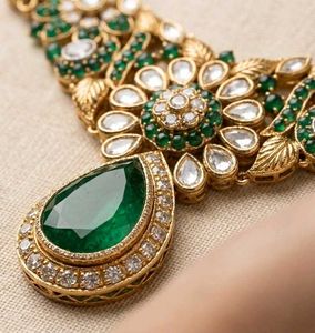 Emerald Elegance Kundan Necklace