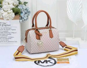 MICHAEL KORSBOSTON SPEEDY HANDBAG( NO BOX)