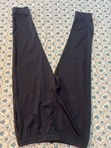 Puma Jogger L size