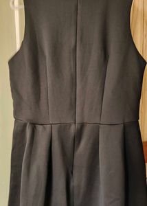 Black Sleeveless Dress
