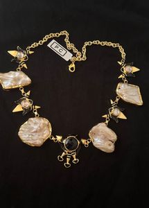 Baroque pearl modern design necklace
