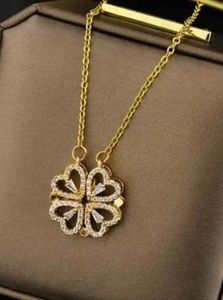 Elegant Clover Pendant Necklace