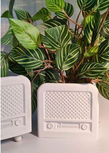 Retro Radio Planters