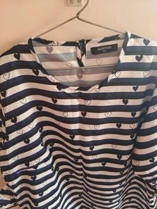 Chic Striped Heart Print Top