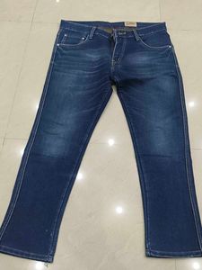 men blue jeans