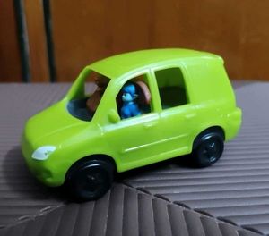4 McDonald's happy meals toys