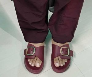 Stylish Burgundy Buckle Sandals