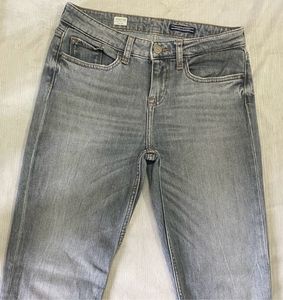 Tommy Hilfiger Gray Wash Denim Jeans