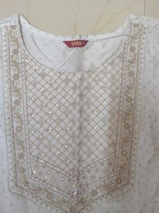 Elegant White Kurta with Embellished Neckline