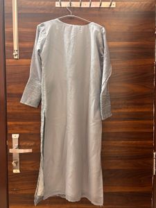 Elegant Grey Chikankari Kurta
