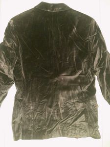 🤎 Velvet Coat – Own The Room Instantly