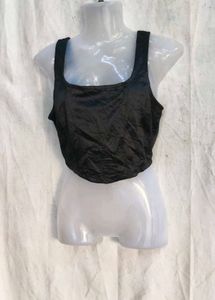 6129. Sleek Black Sleeveless Tank Top