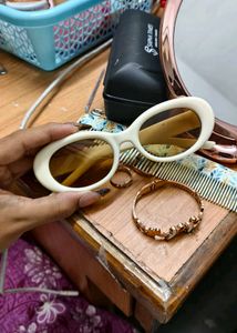Cream Oval Cat Eye Sunglasses