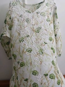 Elegant White &amp; Green Floral Kurta