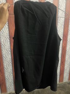 Sleeveless Black Top