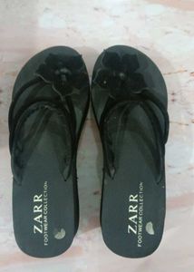Black Flower wedges