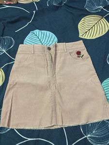 !!ON SALE !!Pink Corduroy Skirt with Rose Embroide