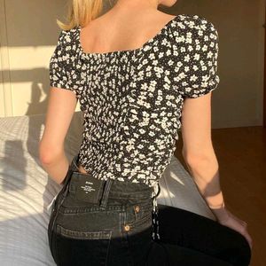 H&amp;M Floral Print Crop Top
